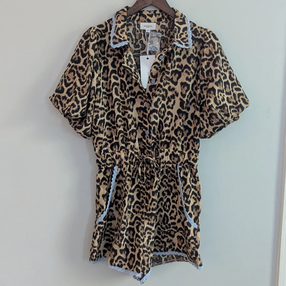 NEW Women's Anniewear Leopard Romper With Blue Lace Trim Small - Picture 2 of 7